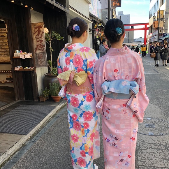 Meet your Posher, Stephanie - Picture 1 of 1